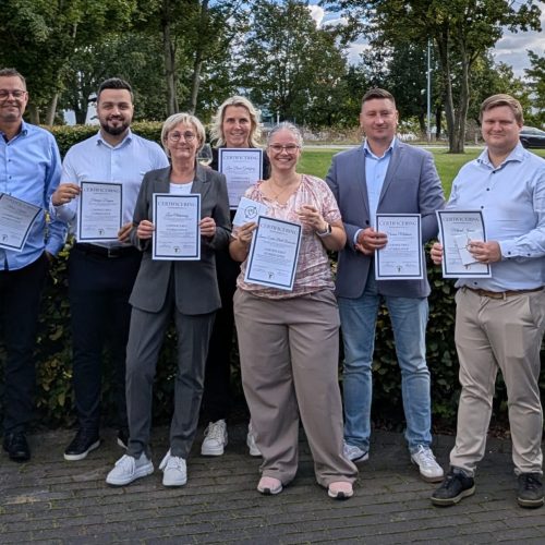 Billede af nyuddannede certificerede Styrkeledere på deres certificeringsdag